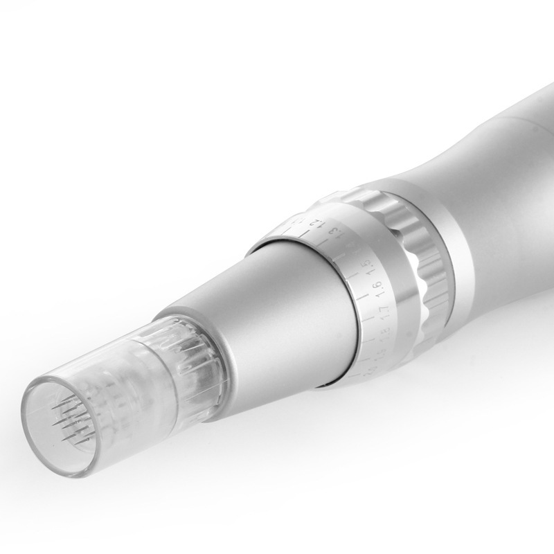 Rechargeable Microneedling Pen with Cartridges 03